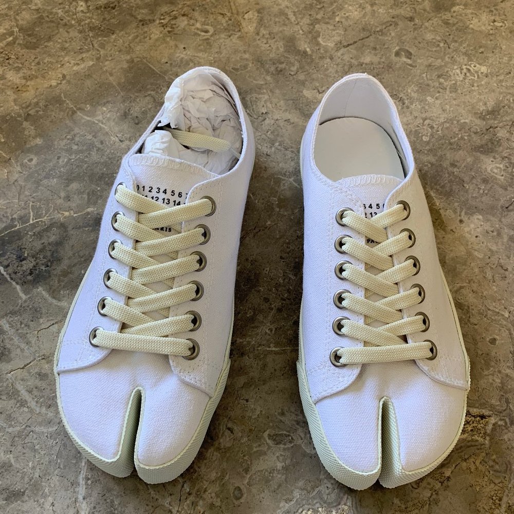 Maison Margiela White Tabi Sneakers size 37